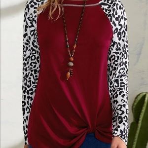 EMERY ROSE Raglan Sleeve Twist Hem Tee